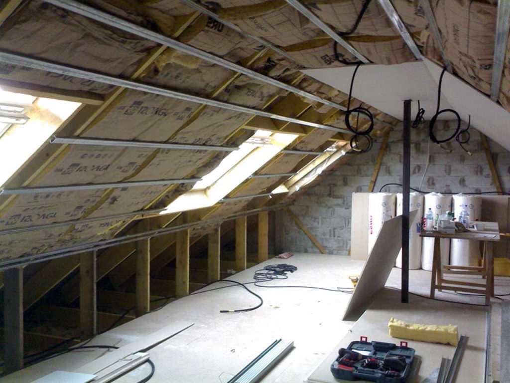 découvrez nos conseils et idées d’aménagement de combles pour optimiser votre espace sous les toits. transformez vos combles en pièce de vie confortable, bureau, chambre ou salle de jeux avec des solutions adaptées à vos besoins.