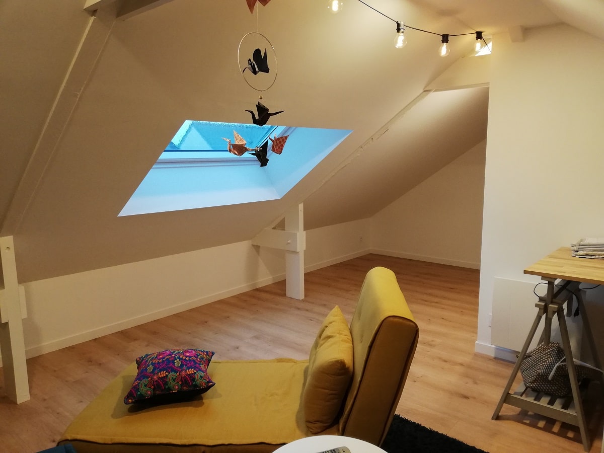 découvrez comment optimiser l’espace sous les toits grâce à l’aménagement des combles : idées, conseils pratiques et solutions pour créer une pièce supplémentaire confortable et sur mesure.