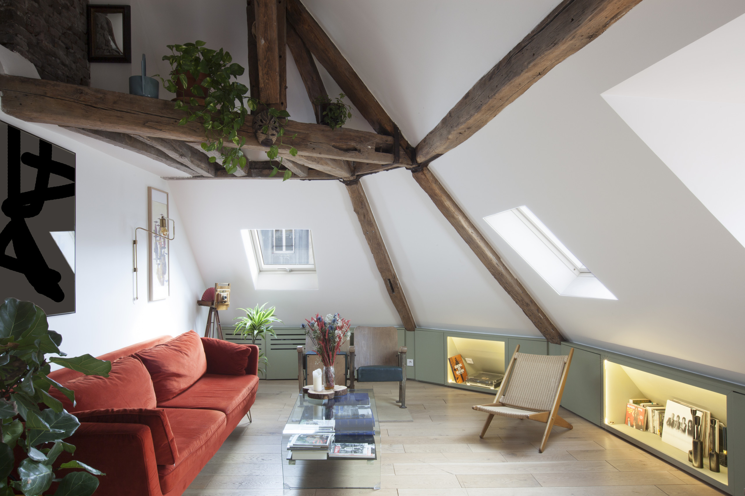 découvrez comment optimiser un espace de 60m2 grâce à l’aménagement de combles : idées, conseils pratiques et inspirations pour créer une pièce lumineuse et fonctionnelle sous les toits.