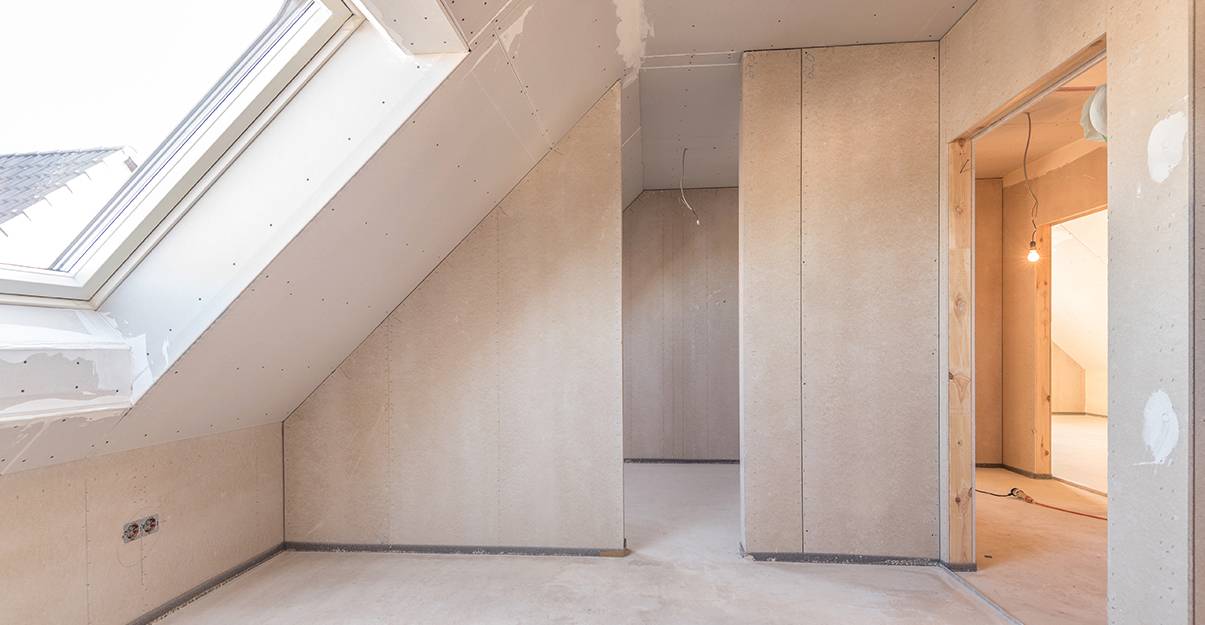découvrez nos conseils et idées pour l’aménagement de combles de 60m2. optimisez votre espace sous les toits et transformez vos combles en pièce de vie fonctionnelle, lumineuse et chaleureuse.