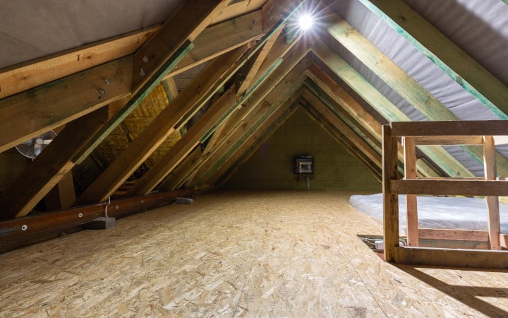 optimisez votre espace avec l’aménagement de combles ! bénéficiez de conseils et d’idées pour transformer vos combles en pièce de vie confortable, lumineuse et sur mesure.