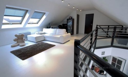 découvrez nos conseils et solutions pour l’aménagement de combles : optimisation de l’espace, isolation, éclairage et idées déco pour transformer votre grenier en une pièce à vivre confortable.