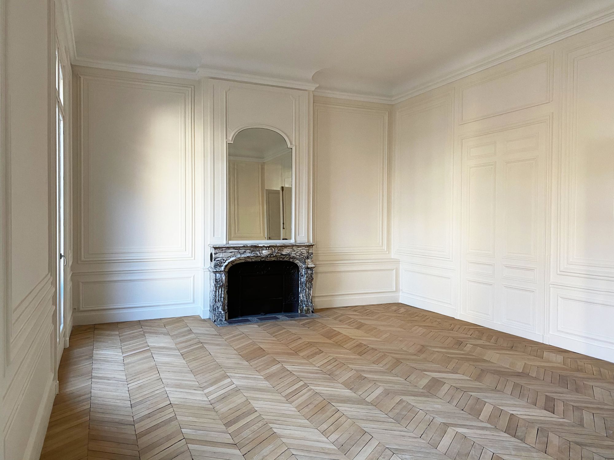 découvrez un artisan spécialisé en rénovation à paris, offrant des services de qualité pour la rénovation d'appartement, maison ou bureau. devis gratuit et accompagnement personnalisé.