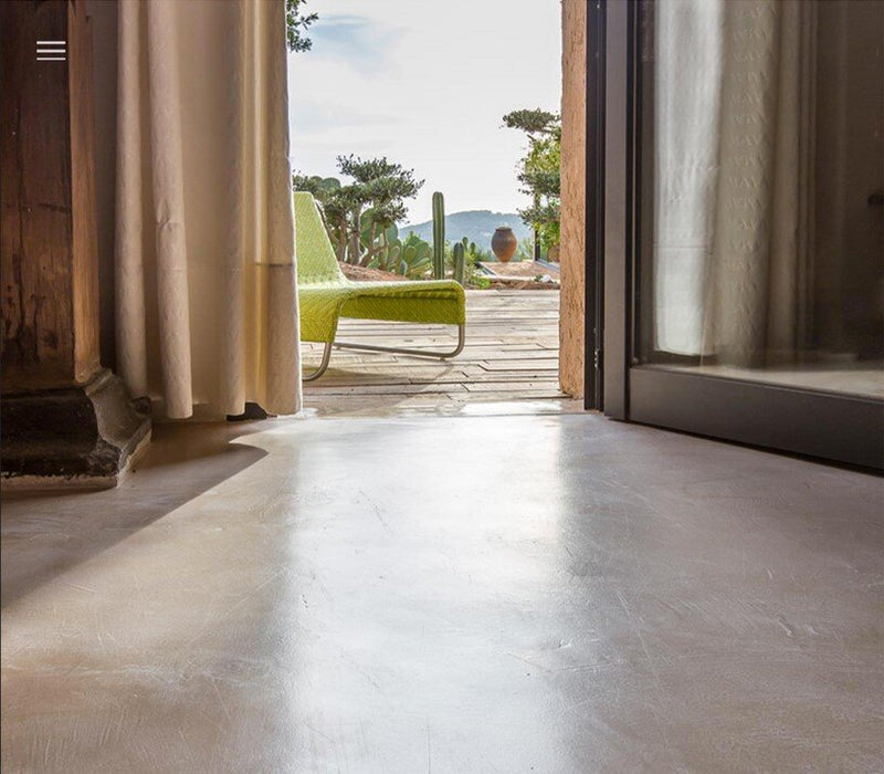 découvrez le béton ciré : un revêtement décoratif moderne, durable et tendance pour sols, murs et plans de travail. idéal pour apporter une touche contemporaine à votre intérieur.