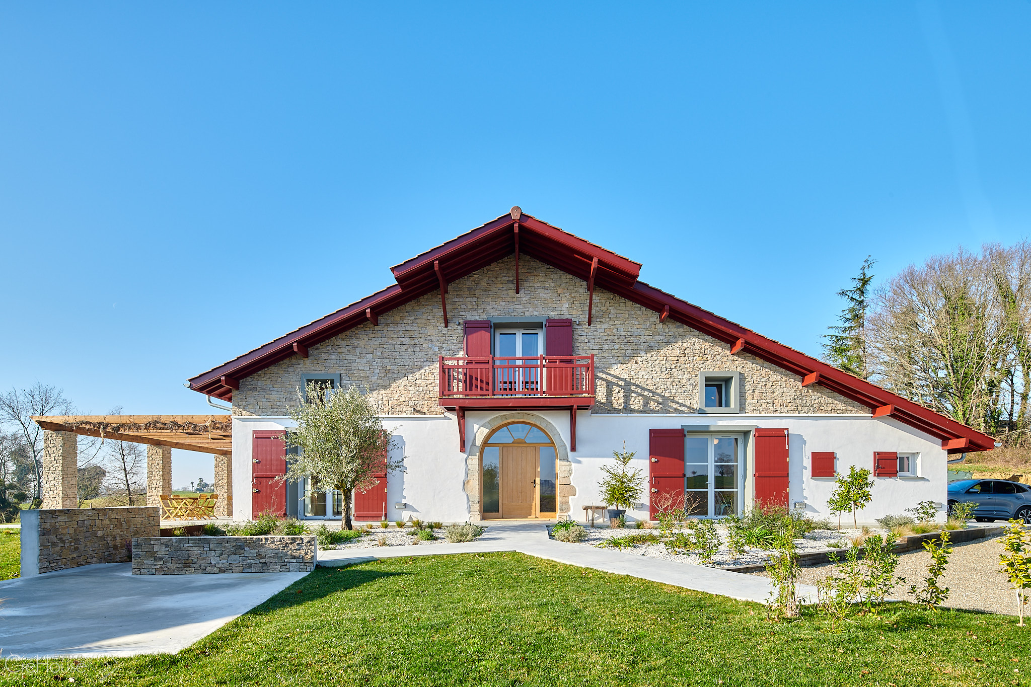 découvrez nos conseils pratiques pour estimer et optimiser le budget de rénovation d'une ferme. astuces, exemples de coûts, et erreurs à éviter pour réussir votre projet de rénovation rurale.