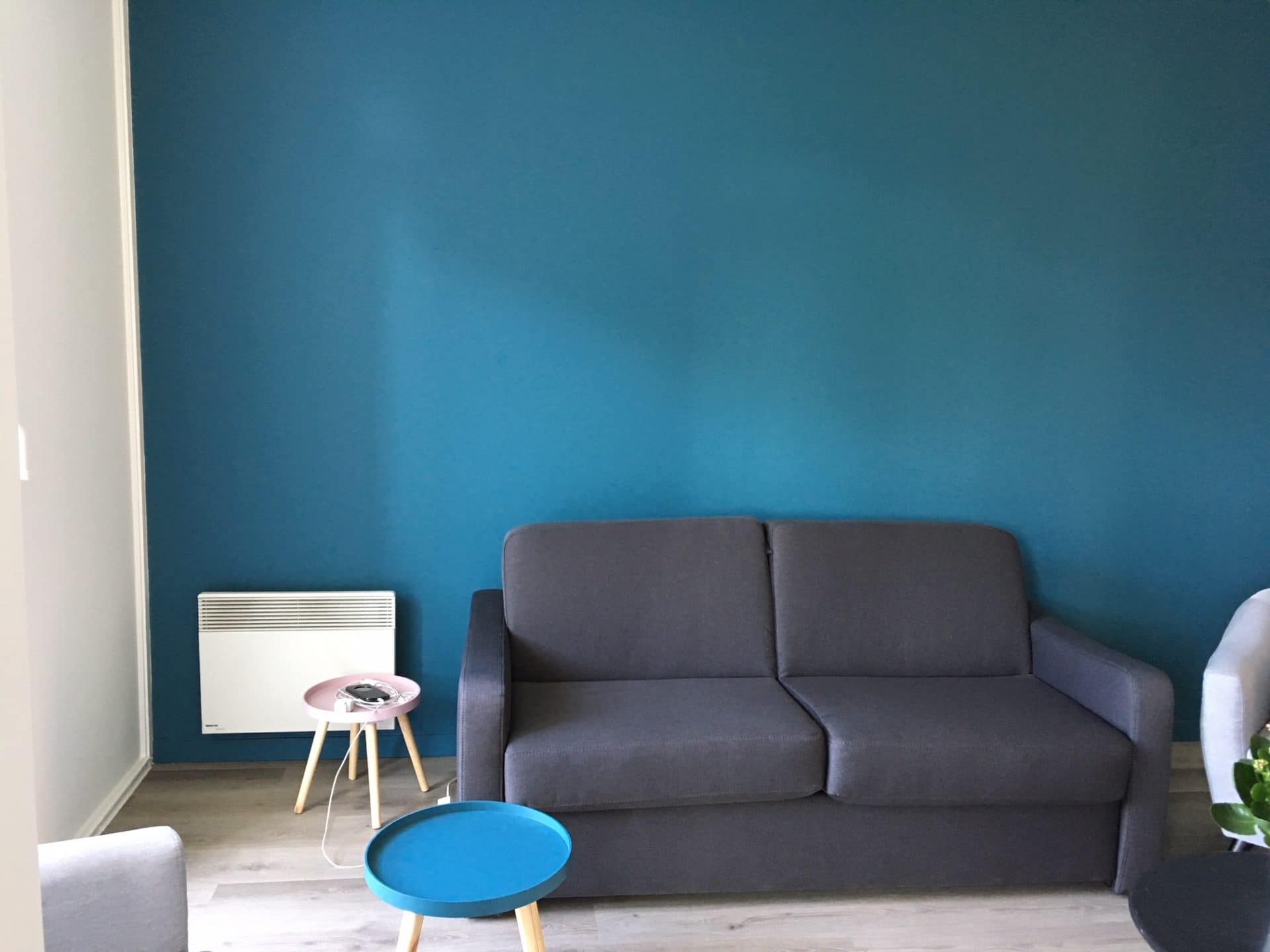 découvrez comment établir un budget rénovation pour votre salon : conseils, estimation des coûts et astuces pour optimiser vos travaux sans dépasser votre enveloppe financière.