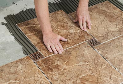 découvrez nos meilleurs conseils pour la pose de carrelage : préparation du support, choix des matériaux, étapes clés et astuces de professionnels pour un résultat impeccable et durable.
