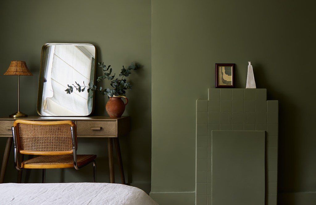 découvrez les tendances couleurs peinture chambre 2025 : inspirations, conseils déco et associations pour créer un espace moderne et apaisant.