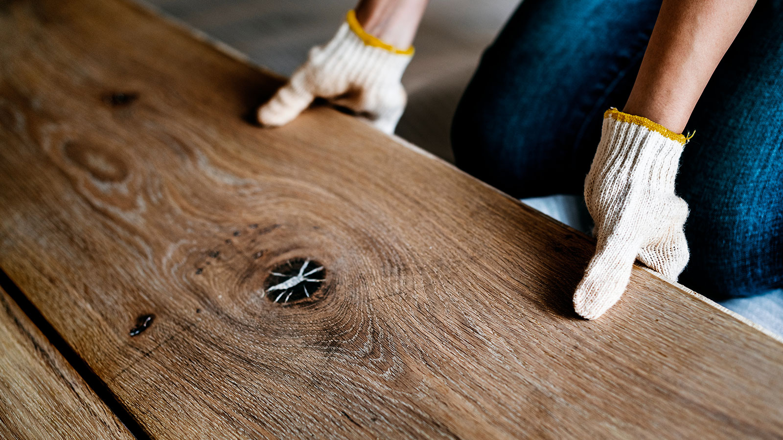 découvrez tout ce qu'il faut savoir sur le coût d'une rénovation : tarifs moyens, conseils pour maîtriser votre budget, et astuces pour économiser sur vos travaux.