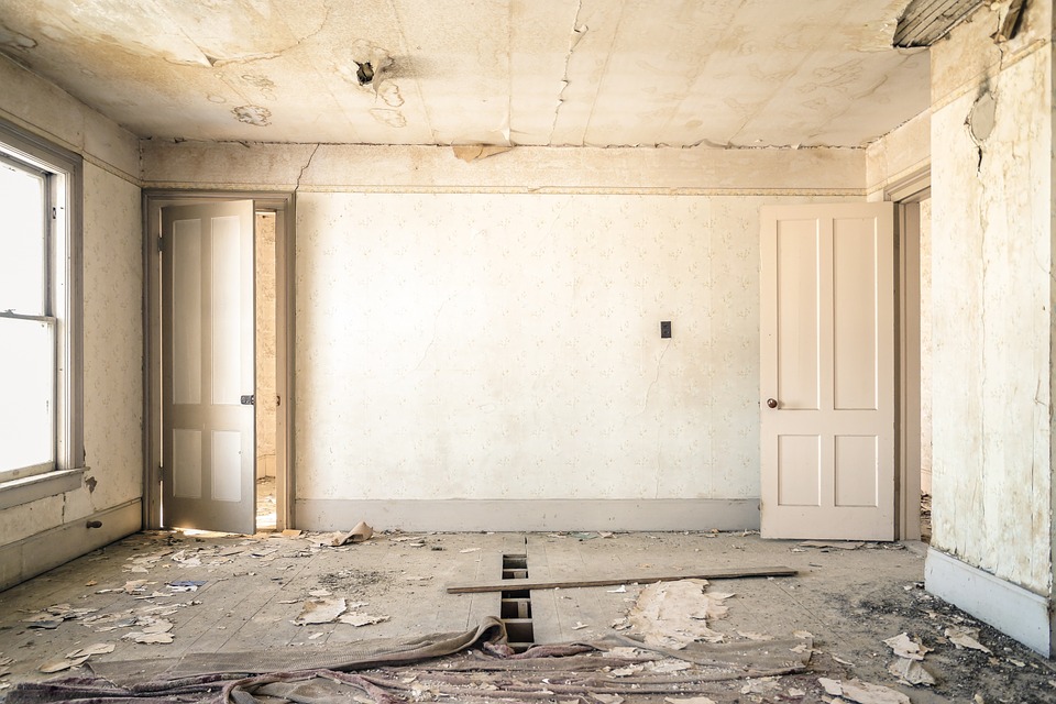 découvrez le coût moyen pour la rénovation complète d’un appartement de 50m2, des facteurs qui influencent le prix aux conseils pour bien estimer votre budget travaux et optimiser vos dépenses.