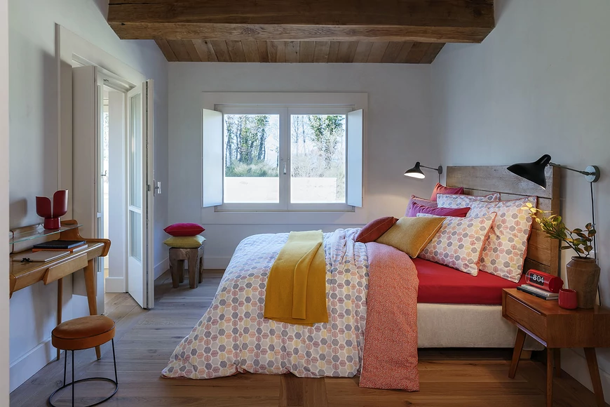 découvrez le coût moyen pour la rénovation d'une chambre, les facteurs qui influencent le budget et des astuces pour optimiser vos dépenses tout en modernisant votre espace.