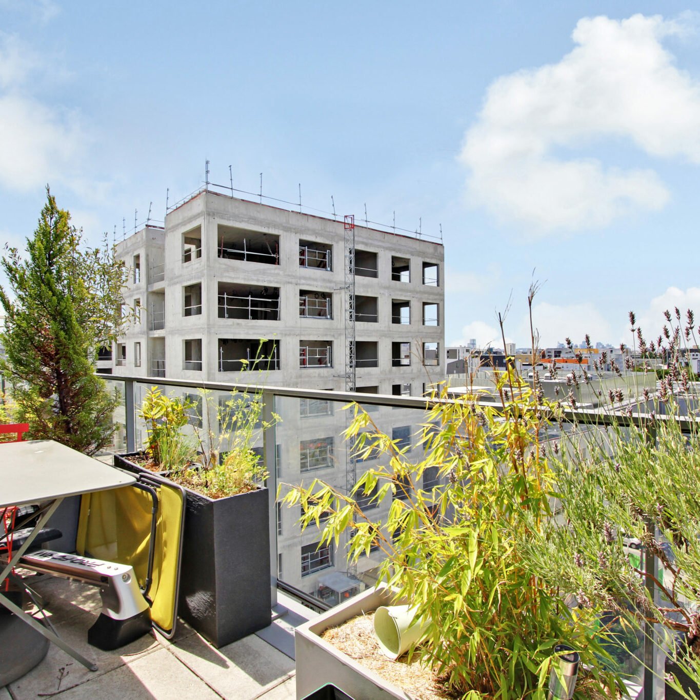 découvrez les coûts de la rénovation et de l’isolation à paris 75019 : prix moyens, conseils pour économiser et aides disponibles pour améliorer le confort de votre logement tout en réduisant vos factures énergétiques.