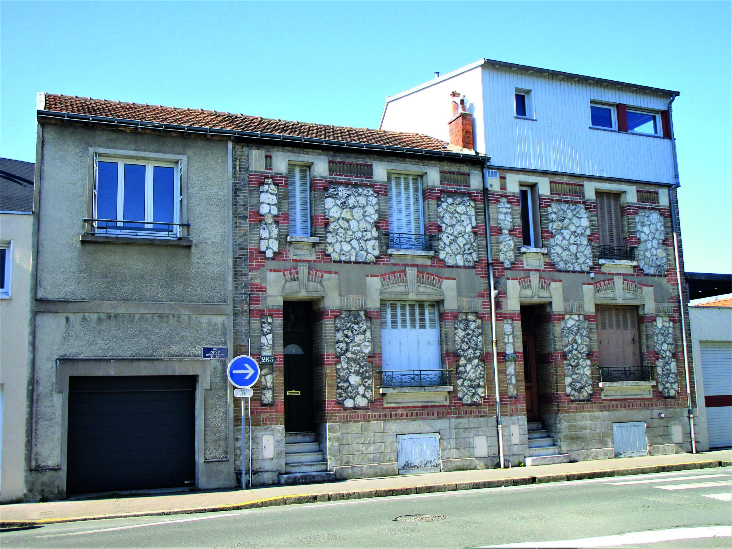 découvrez les principaux coûts à prévoir pour la rénovation d'une maison bourgeoise : budgets moyens, travaux incontournables, conseils et astuces pour restaurer ce type de bien de caractère selon vos besoins.