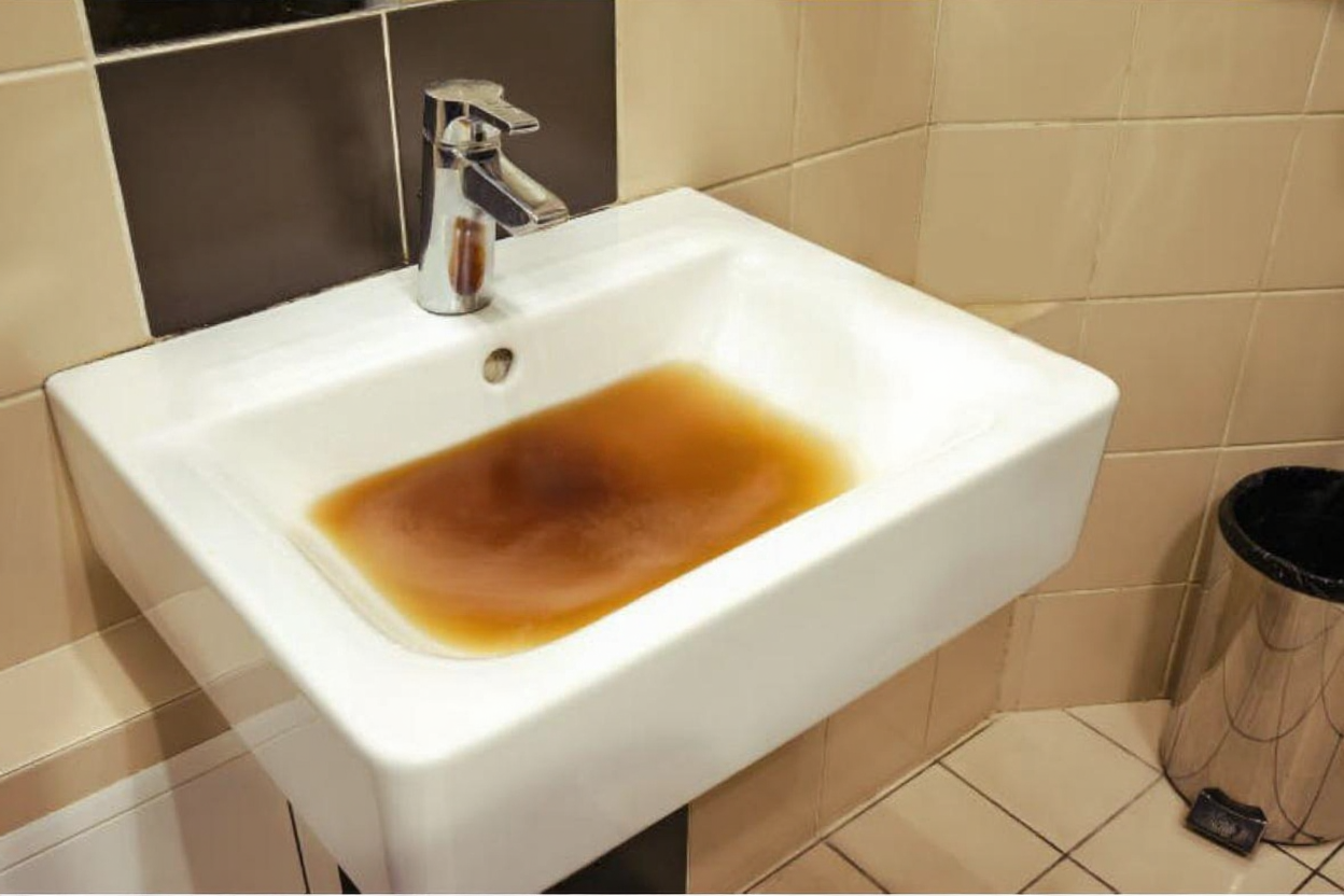 service rapide de débouchage wc à laval-en-brie. intervention professionnelle pour toilettes bouchées, disponibles 7j/7. devis gratuit et prix attractifs.