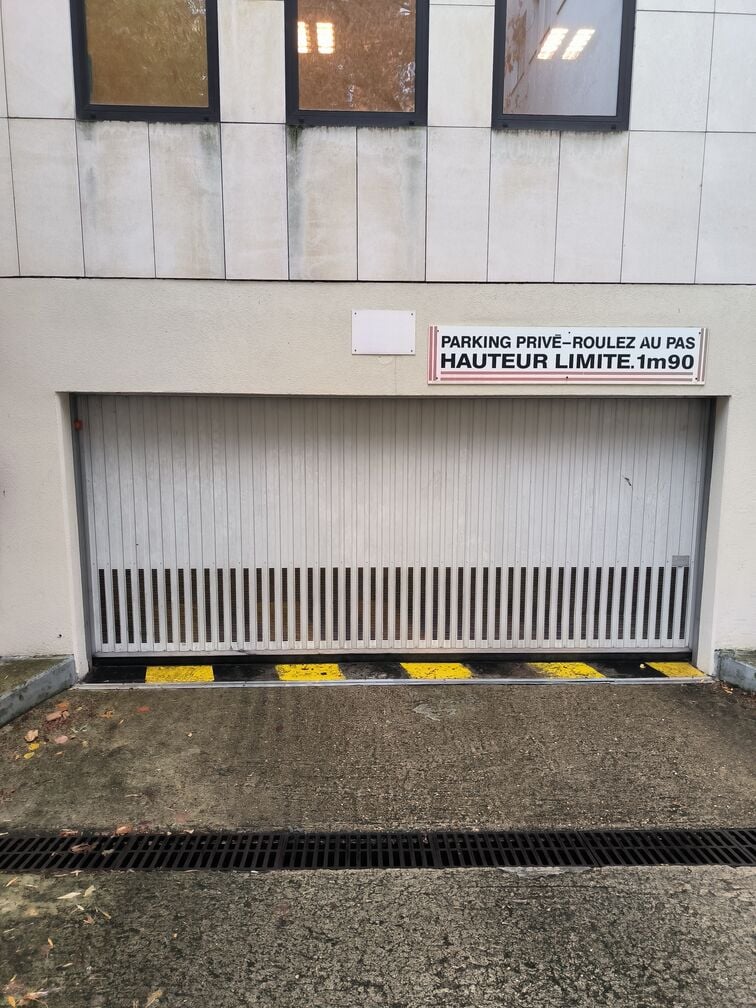 service rapide de déverrouillage de portes à malakoff. intervention efficace pour ouvrir toutes serrures : portes claquées, perdues ou bloquées. disponible 7j/7.