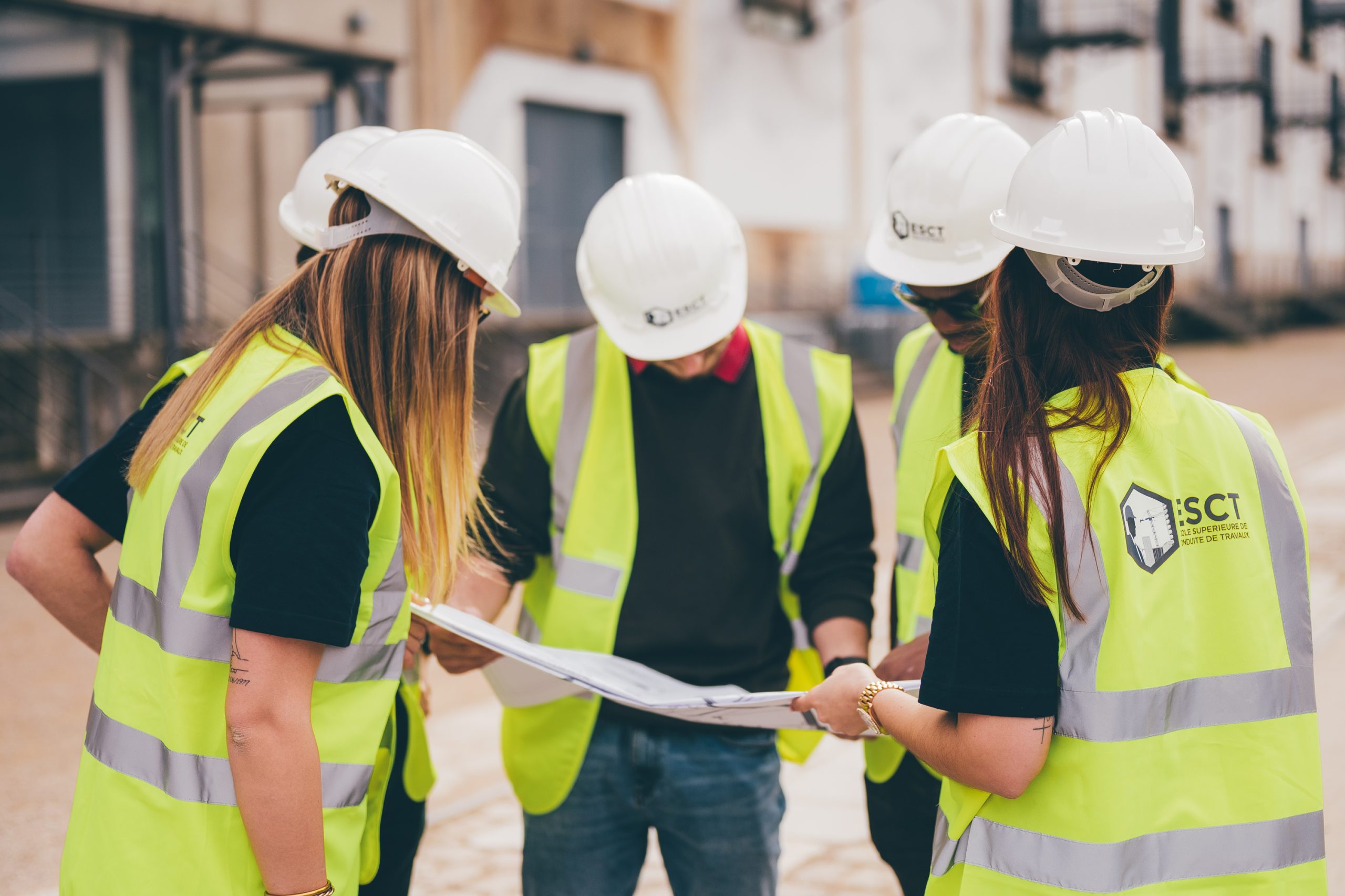 découvrez la durée moyenne des chantiers de rénovation dans le 11ème arrondissement : délais, facteurs à prendre en compte et conseils pour réussir vos travaux !