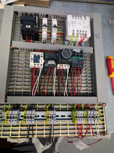 trouvez un électricien local à gennevilliers pour tous vos besoins en installation, dépannage et entretien électrique. service rapide, professionnel et de confiance proche de chez vous.