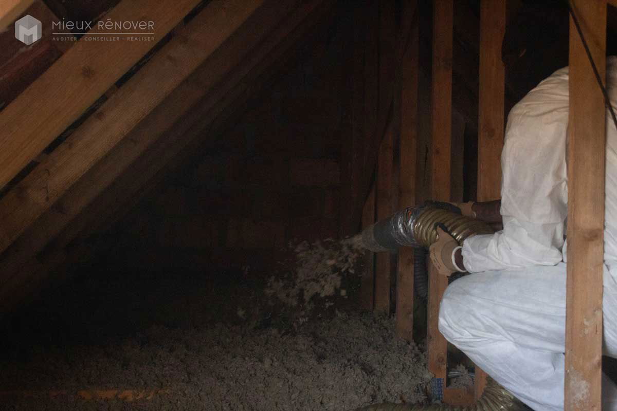 découvrez notre guide complet sur l'isolation avec la laine minérale : conseils, avantages, techniques de pose et astuces pour améliorer l'efficacité énergétique de votre maison.