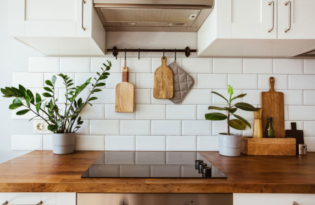 découvrez quelle hauteur choisir pour une crédence de cuisine afin d’allier esthétique et praticité. conseils, normes et astuces pour harmoniser votre espace culinaire.