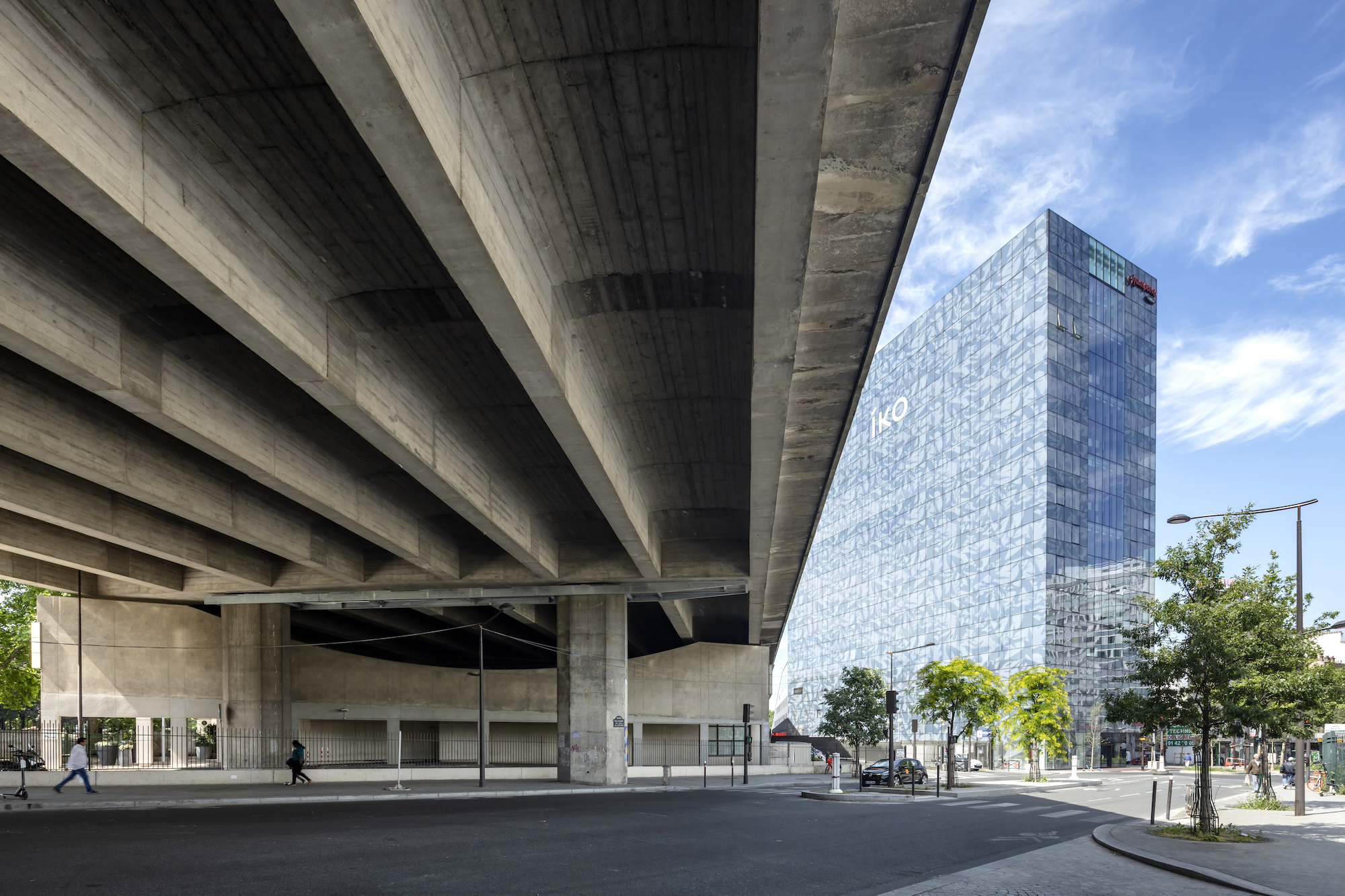 découvrez notre nouvelle résidence hôtelière à clichy : studios modernes, services inclus et emplacement idéal pour courts et longs séjours à proximité de paris.