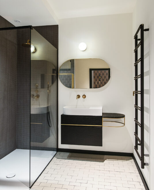 découvrez nos conseils pratiques pour optimiser l’aménagement et l’espace de votre salle de bain. gagnez de la place et transformez votre salle de bain en un espace fonctionnel, moderne et agréable.