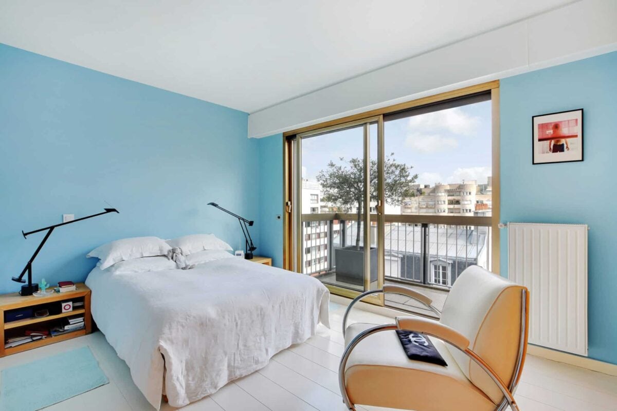 découvrez nos services de peinture professionnelle à paris : rénovation, décoration, travaux sur-mesure pour particuliers et entreprises. qualité, rapidité et devis gratuit.