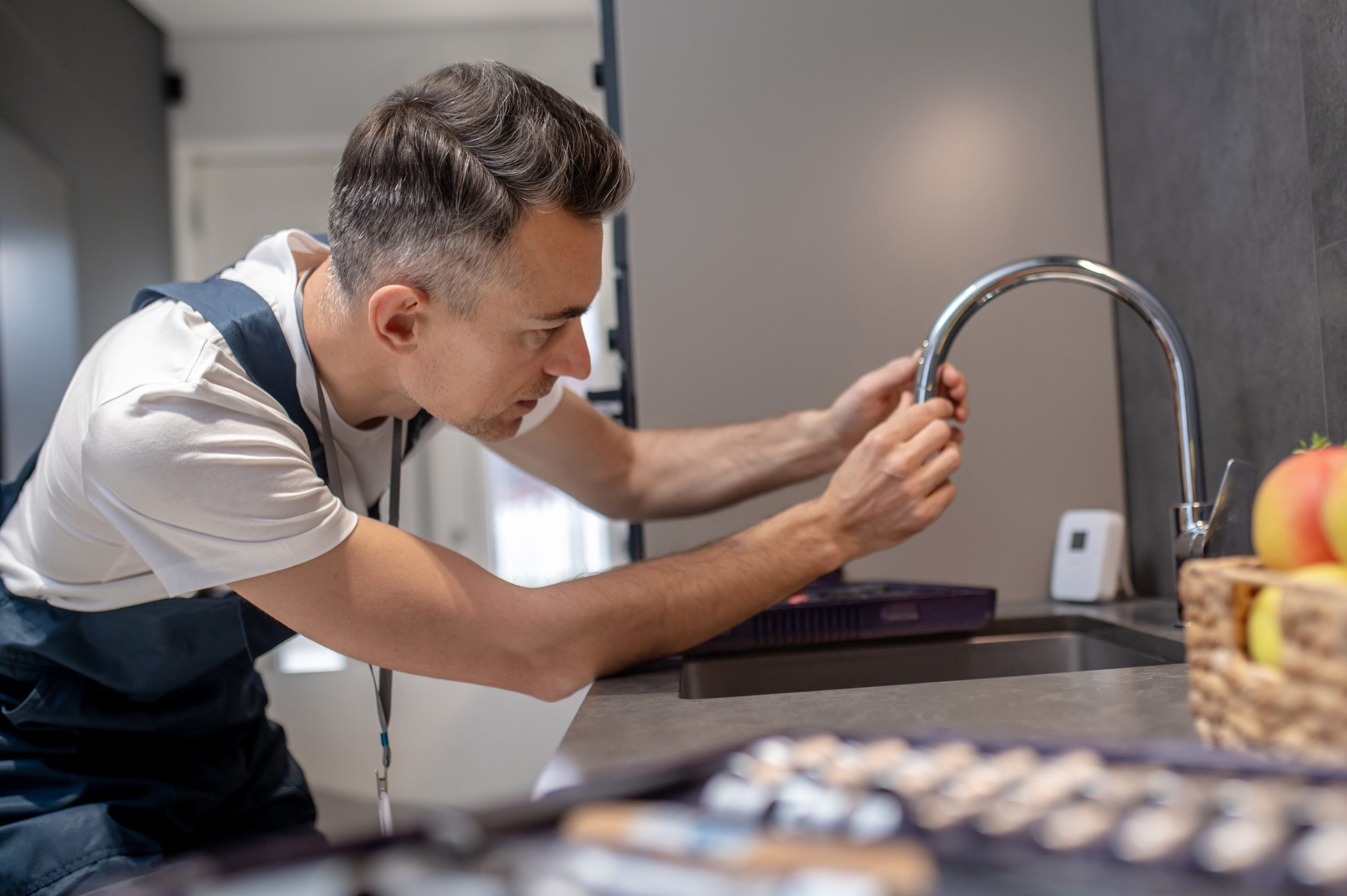 découvrez comment la plomberie préventive peut protéger votre maison des fuites et des pannes coûteuses. conseils, entretien et solutions pour assurer la longévité de votre installation.