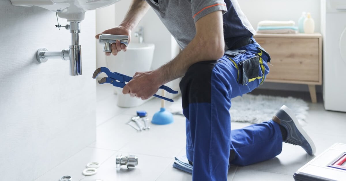 besoin d'un plombier à levallois-perret ? dépannage rapide, installation et réparation de plomberie. intervention fiable 7j/7 pour tous vos besoins sanitaires.