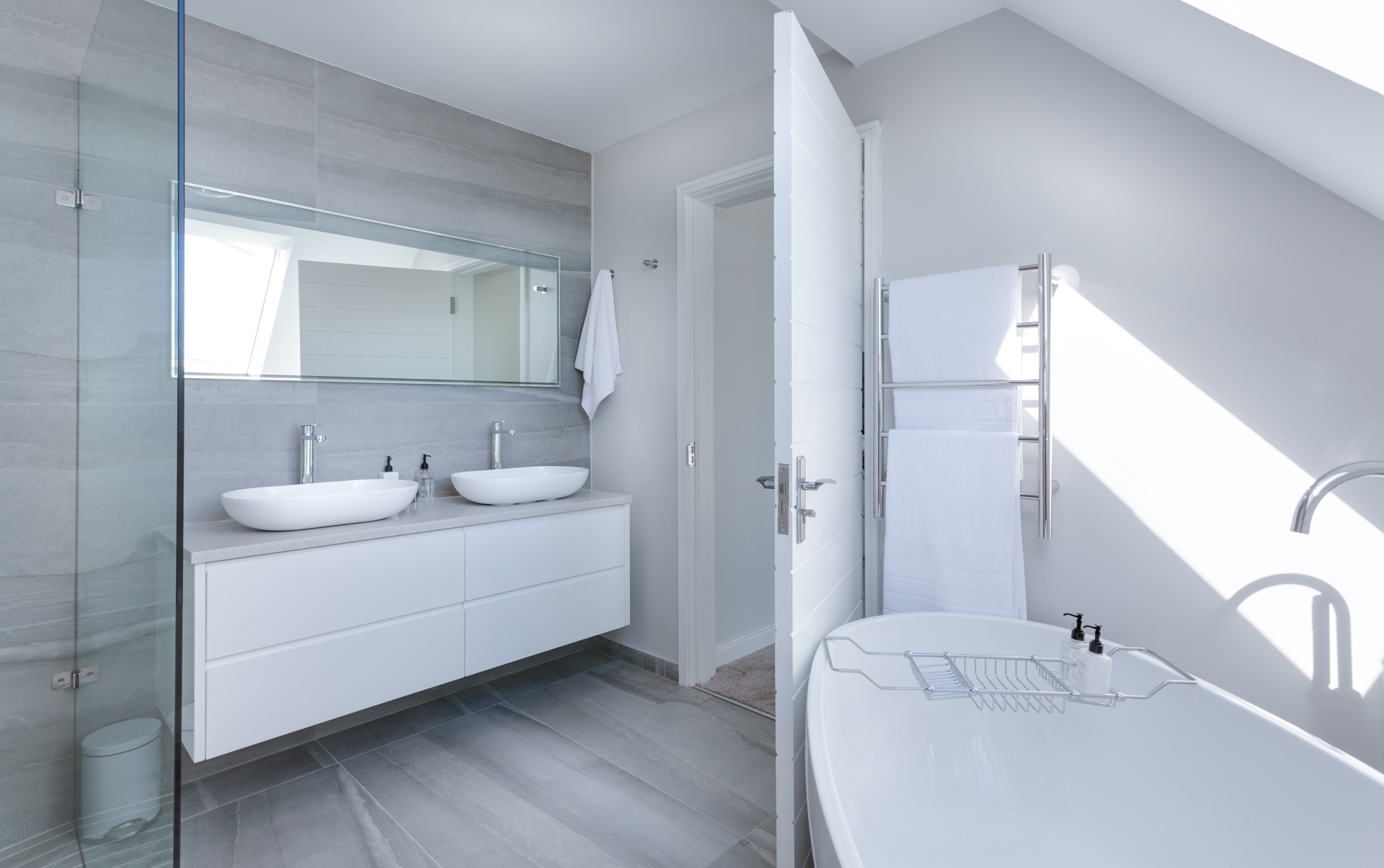 besoin d’un plombier à paris pour vos travaux de rénovation ? profitez d’un service rapide et de qualité pour toutes vos installations et réparations de plomberie. devis gratuit.
