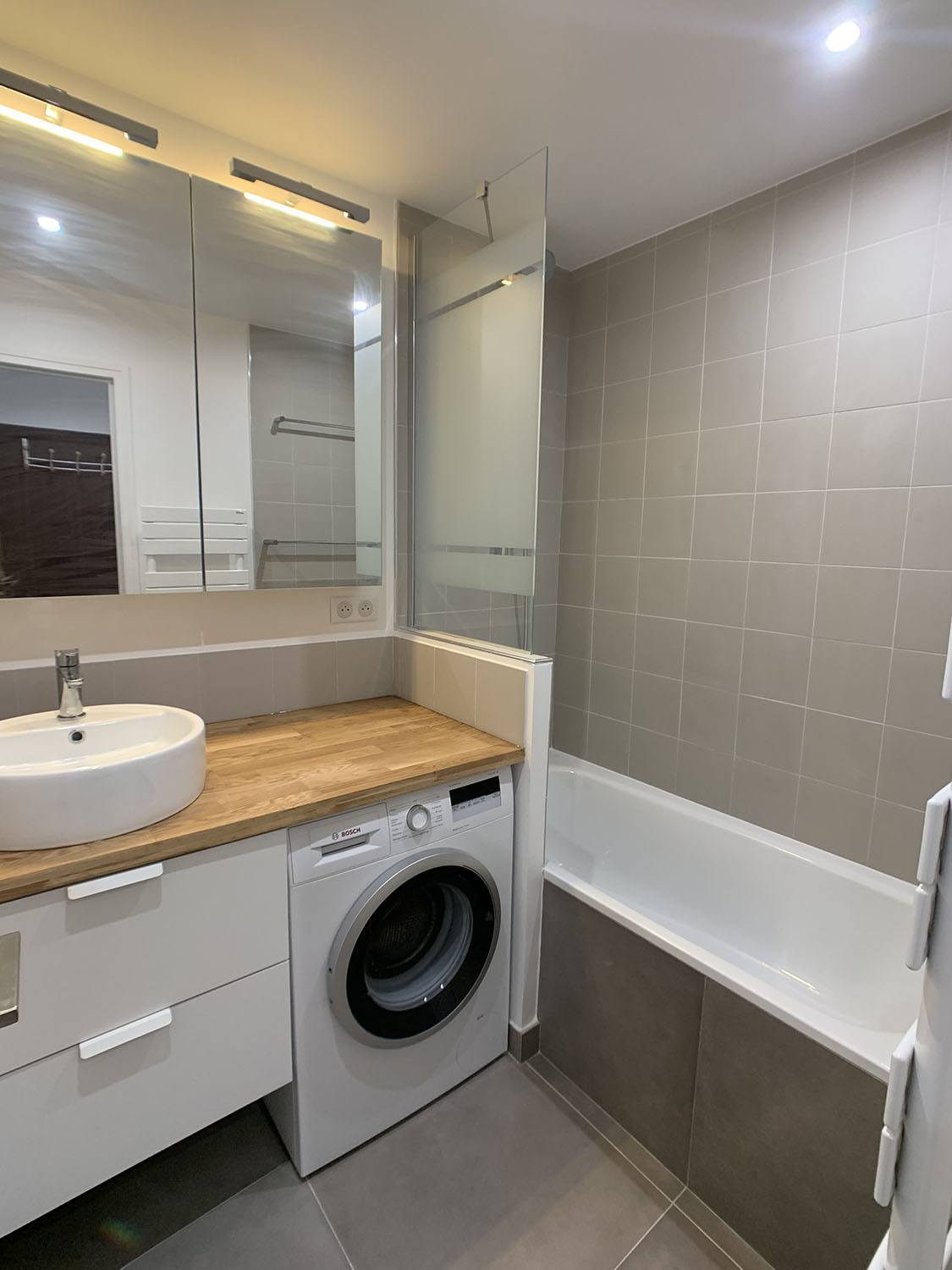 découvrez le prix de la rénovation de plomberie au m2, les facteurs qui influencent le coût et des conseils pour bien estimer votre budget avant de lancer vos travaux.