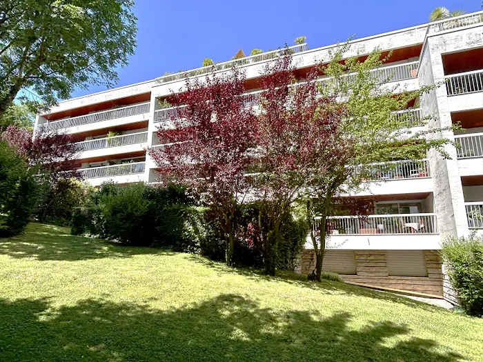 confiez la rénovation de votre appartement à garches à des experts qualifiés. modernisation, aménagement et travaux sur mesure pour sublimer votre intérieur. devis gratuit, conseils personnalisés.