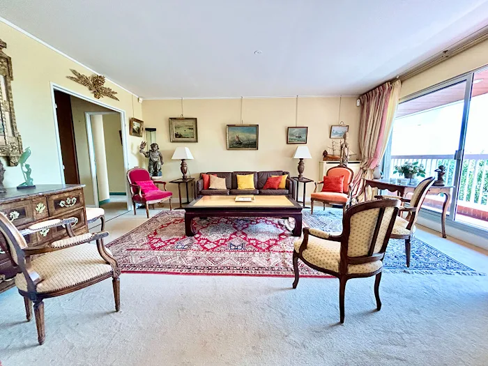 confiez la rénovation de votre appartement à garches à des professionnels. améliorez confort et esthétique grâce à des travaux sur-mesure adaptés à vos besoins et votre budget.