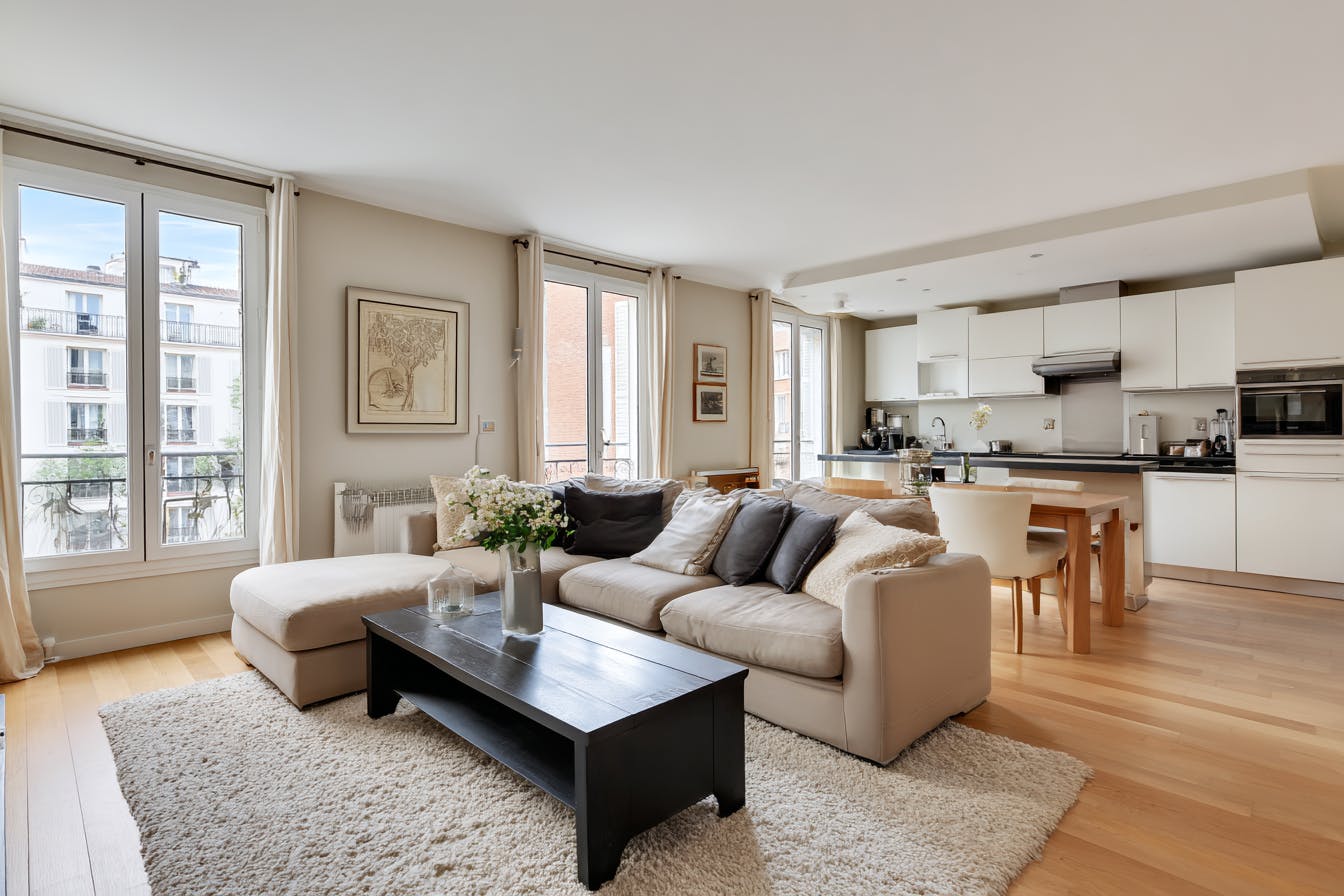 spécialistes de la rénovation d'appartement à paris 17 : conseils, accompagnement sur mesure et travaux de qualité pour transformer votre intérieur selon vos envies.