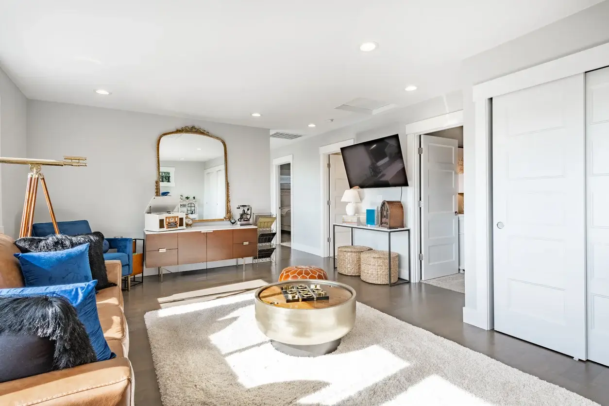 confiez la rénovation de votre appartement à paris à des experts : conseil, design sur-mesure, suivi de chantier et devis gratuits pour transformer votre intérieur selon vos envies.