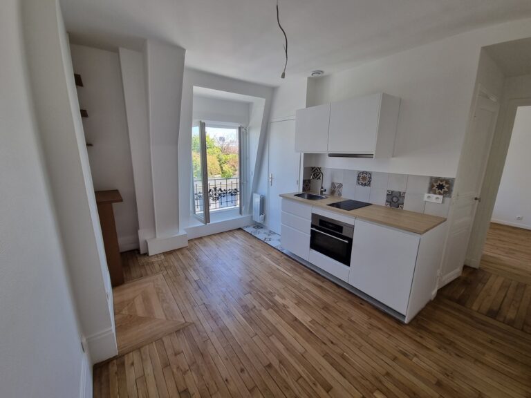 découvrez nos conseils et solutions pour la rénovation d'appartement à paris en 2025 : idées tendances, démarches administratives, budget et choix de professionnels qualifiés pour transformer votre intérieur.