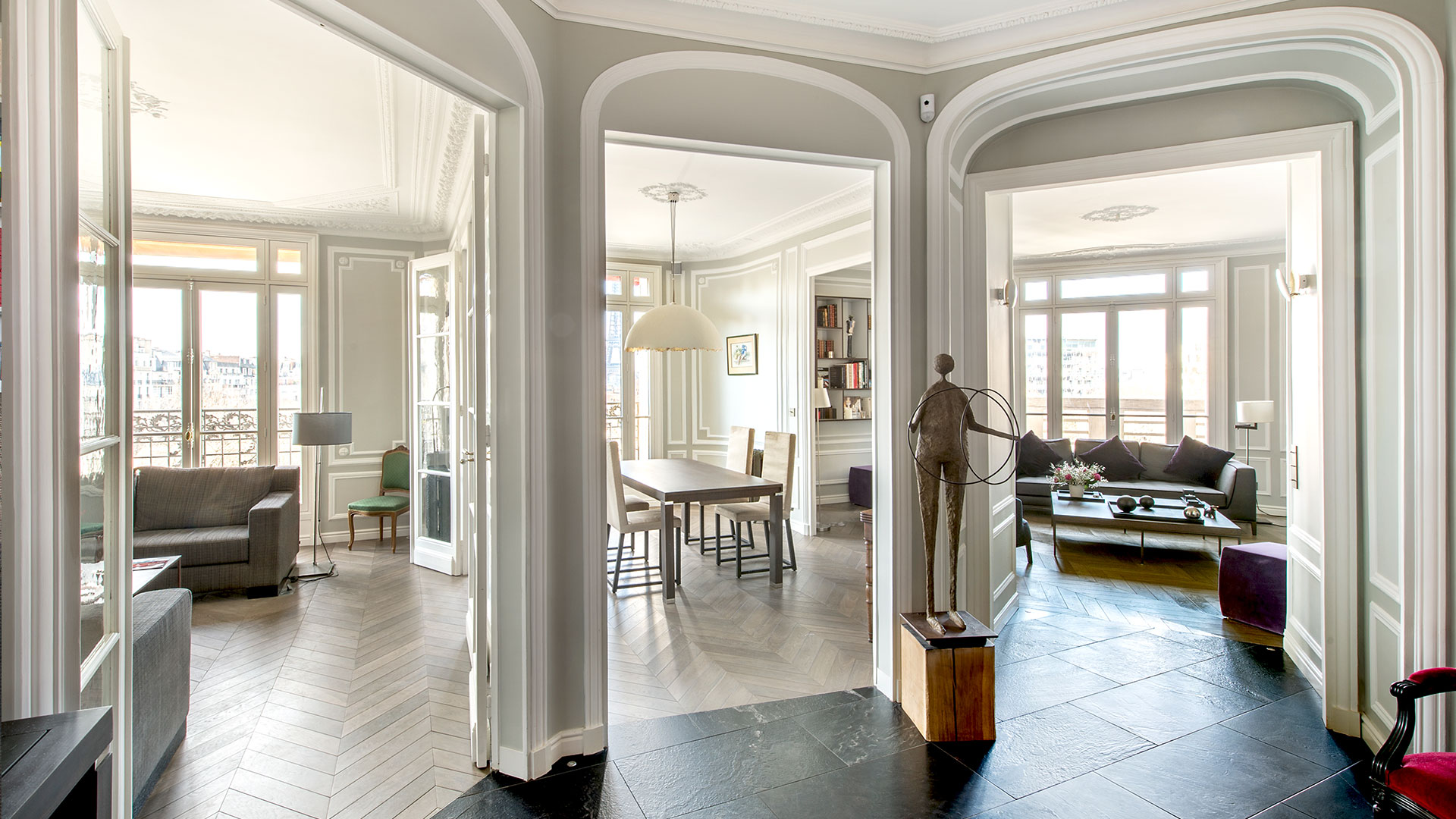 confiez la rénovation de votre appartement à paris à des experts. travaux sur mesure, conseils personnalisés et suivi de chantier pour transformer votre intérieur selon vos envies.