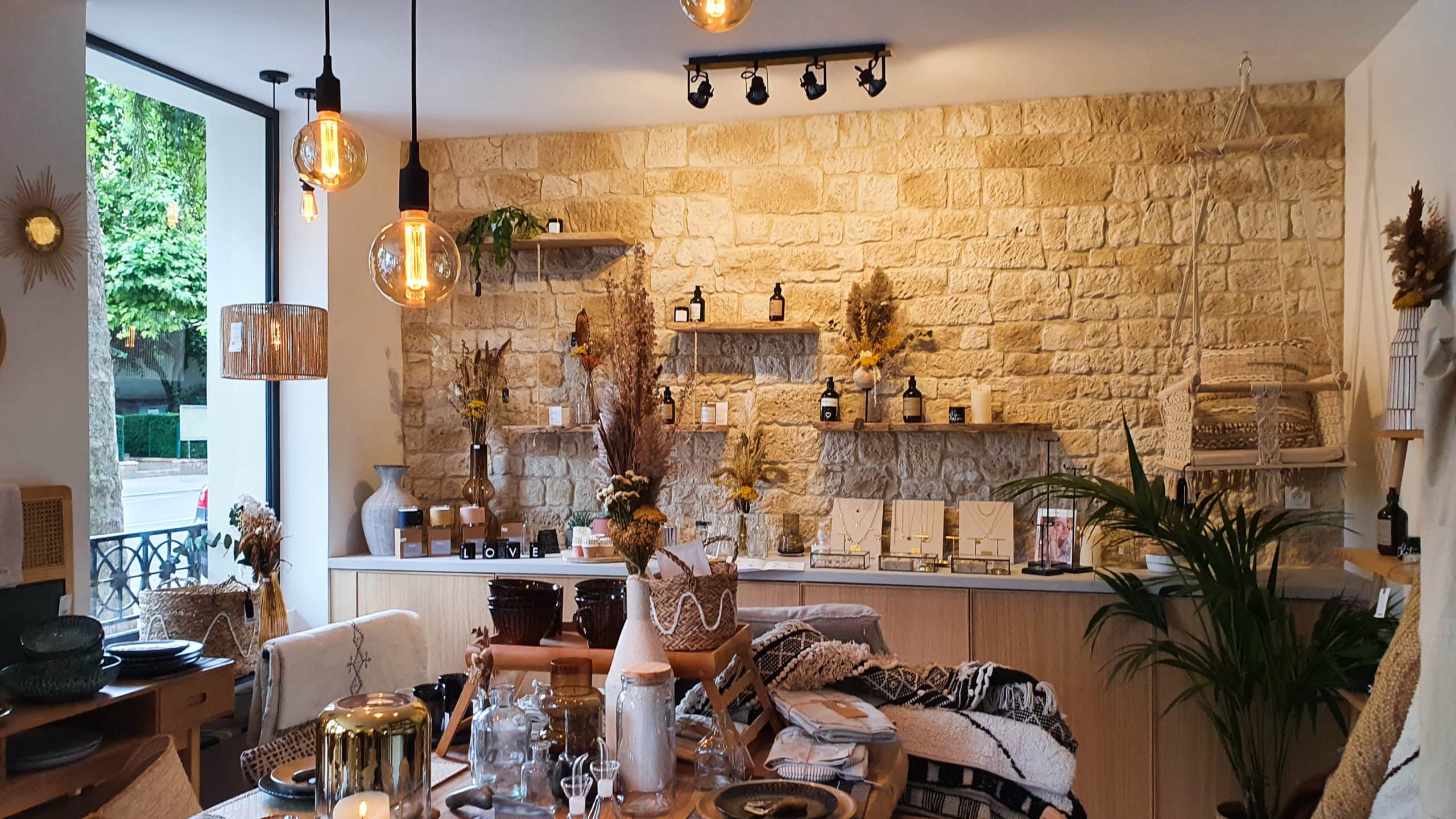 besoin de rénover votre cuisine à la garenne-colombes ? découvrez nos services de rénovation sur mesure pour moderniser et optimiser votre espace culinaire. devis gratuit et accompagnement personnalisé.