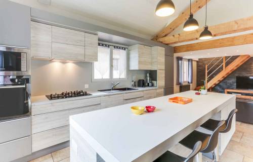 confiez la rénovation de votre cuisine à saint-cloud à nos experts. conseils personnalisés, matériaux de qualité et accompagnement de a à z pour un résultat moderne et fonctionnel.