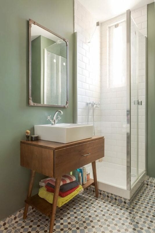 découvrez comment rénover votre douche à petit budget : conseils, astuces et idées pour moderniser votre salle de bain sans vous ruiner.
