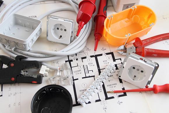 profitez d'une rénovation électrique sécurisée pour votre maison. nos experts garantissent une mise aux normes, une installation fiable et la protection de vos proches. demandez votre devis gratuit !