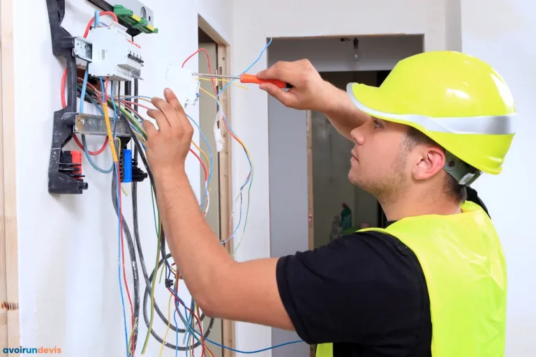 bénéficiez d'une rénovation électrique sécurisée pour votre habitation. mise aux normes, expertise et sécurité garanties par des professionnels qualifiés. demandez votre devis gratuit !