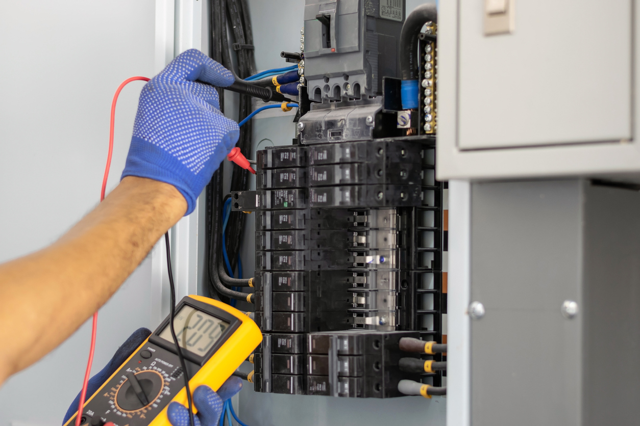 confiez votre rénovation électrique à des experts pour une installation sécurisée, conforme aux normes, garantissant confort et protection de votre habitation.