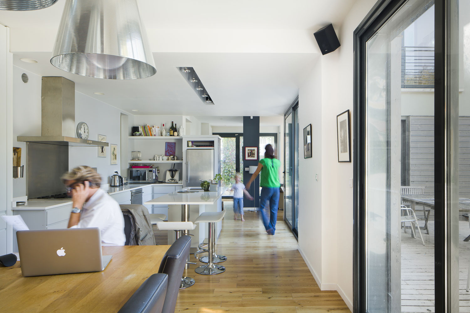 confiez votre rénovation intérieure à suresnes à des experts qualifiés : agencement, peinture, revêtements, modernisation de votre habitat. devis gratuit et conseils personnalisés.