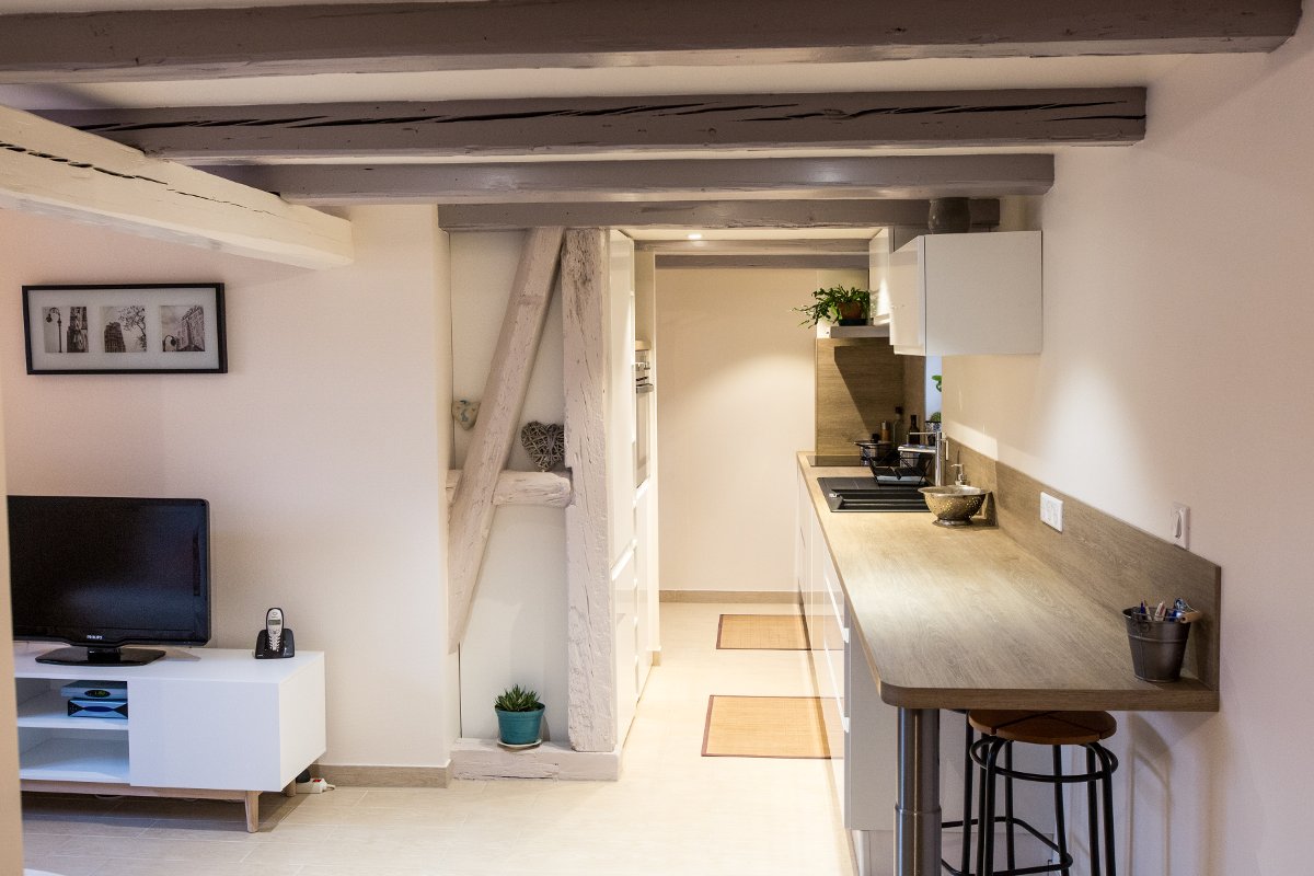 découvrez nos conseils et solutions pour la rénovation de maison : travaux, idées d’aménagement, budgets et astuces pour valoriser votre bien immobilier.