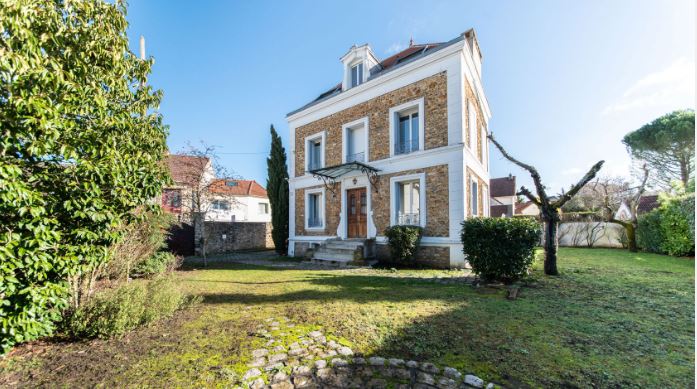 découvrez nos conseils et astuces pour réussir la rénovation de votre maison ancienne. modernisez votre intérieur tout en préservant le charme de l'ancien, des travaux d'isolation à la décoration.