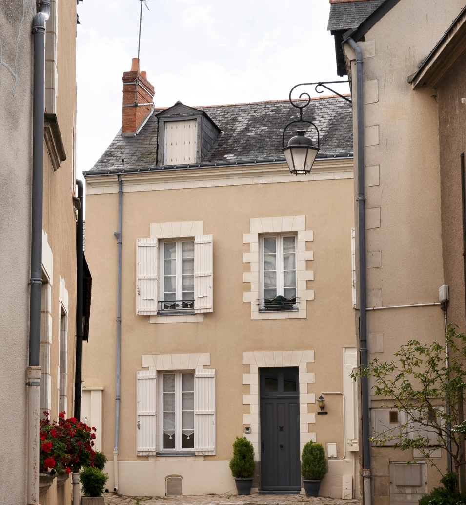 donnez une nouvelle vie à votre maison ancienne grâce à nos conseils et services de rénovation. découvrez comment moderniser votre habitat tout en préservant son charme d’antan.