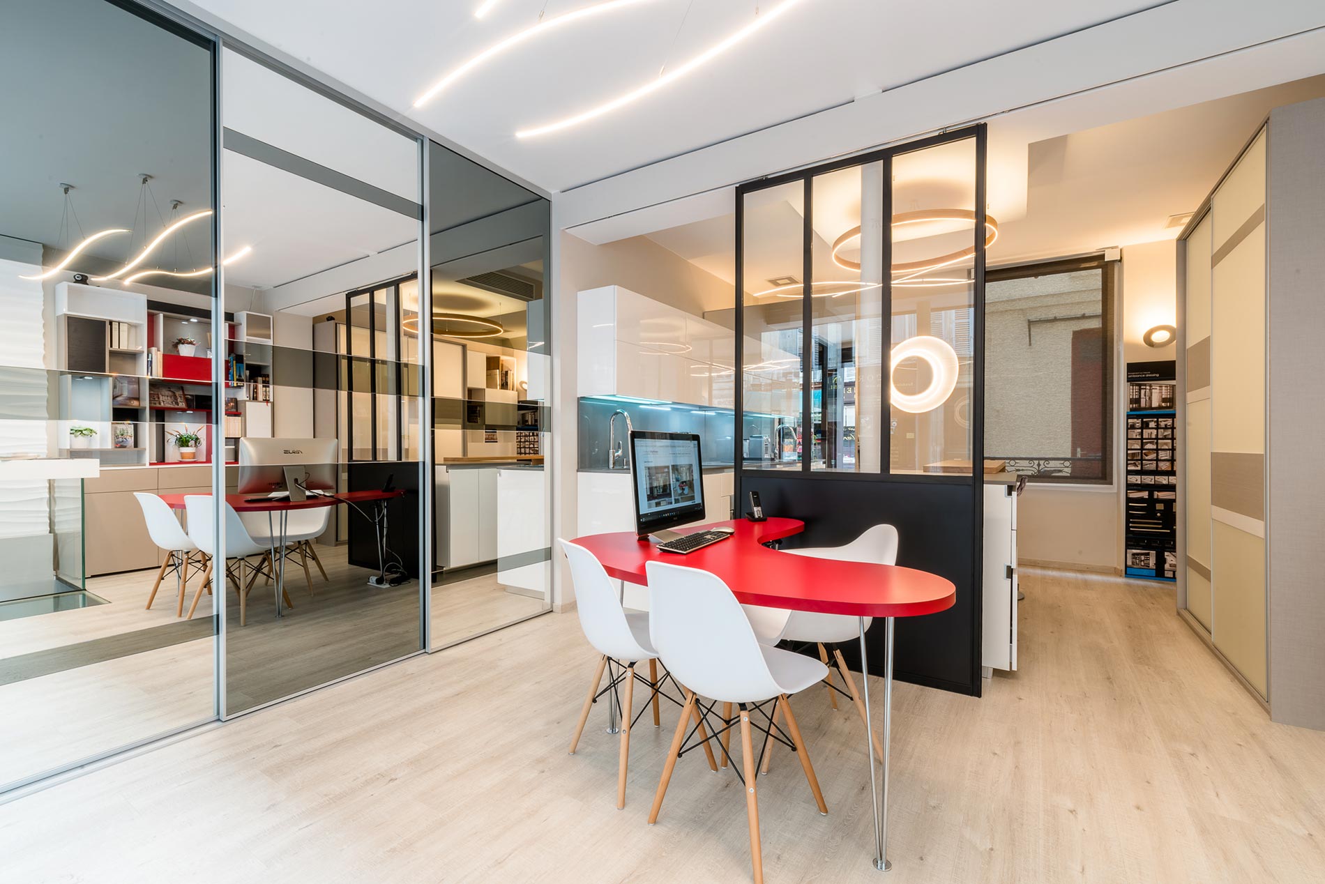 confiez votre rénovation moderne à paris à des experts : aménagement intérieur, design contemporain et solutions sur-mesure pour transformer votre espace en un lieu unique et tendance.
