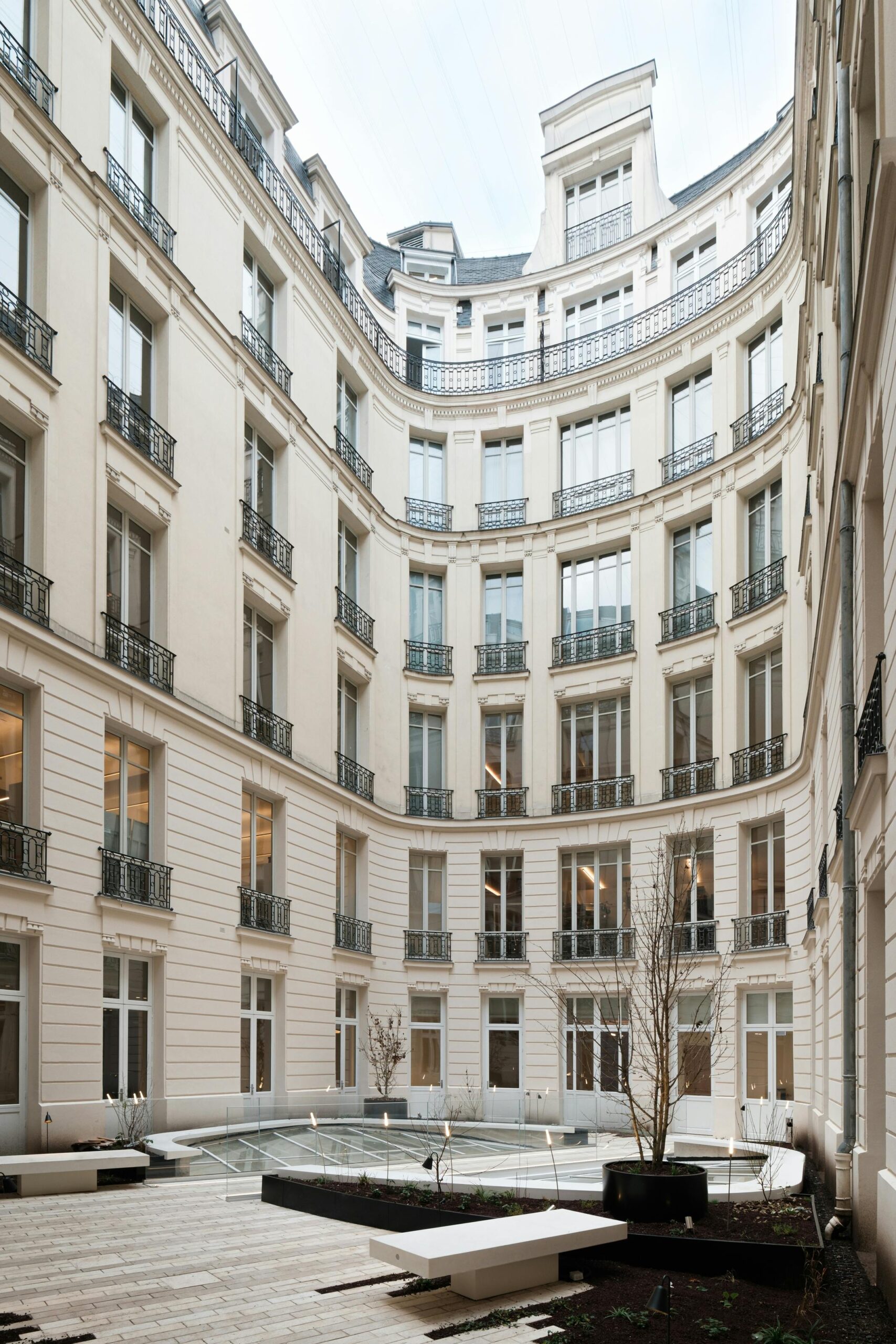 confiez votre projet de rénovation à paris à des experts qualifiés. rénovation d'appartements, maisons ou bureaux, accompagnement sur-mesure et devis gratuits. transformez votre espace selon vos envies !