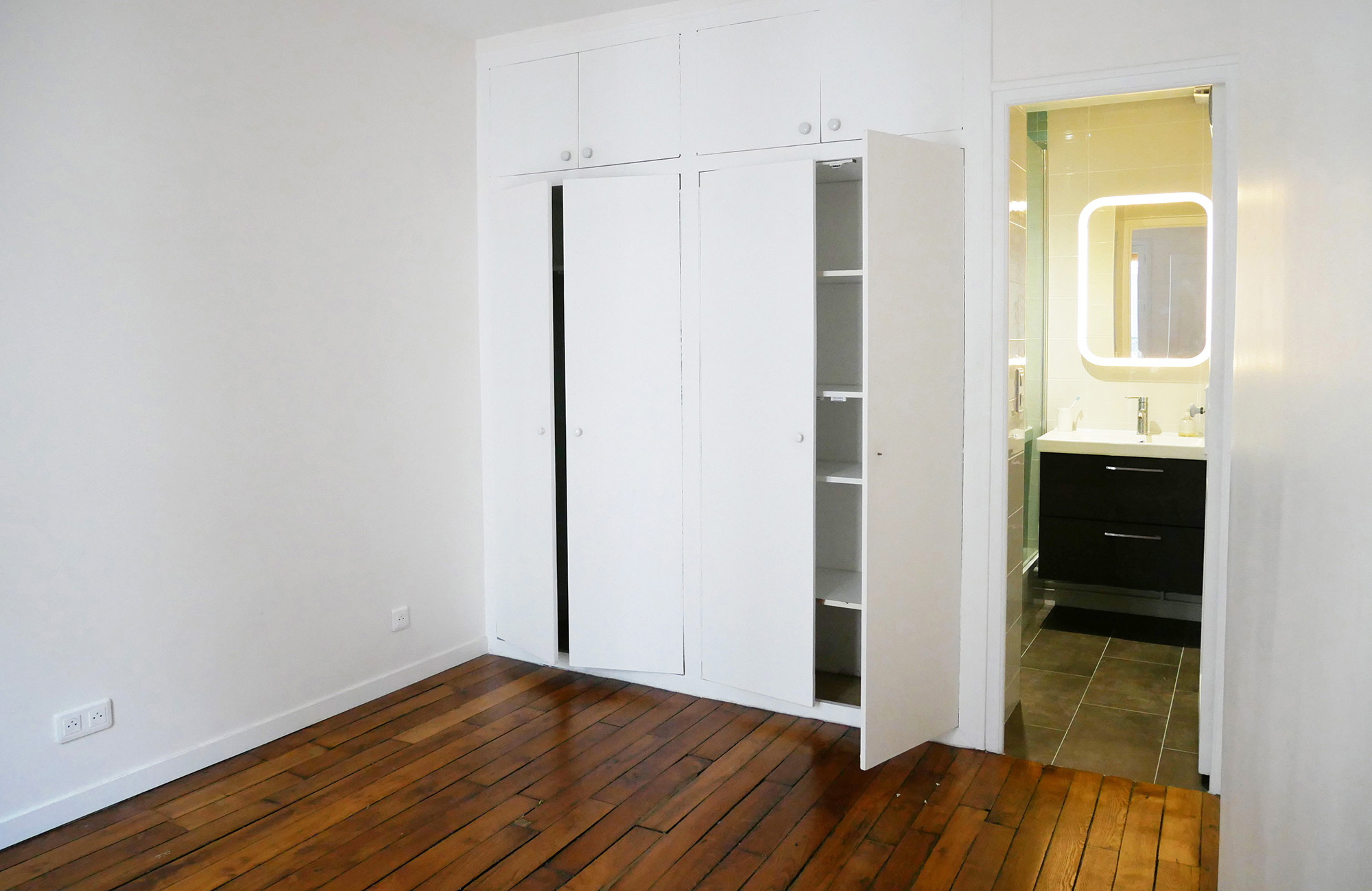 découvrez nos services de rénovation pour t2 à paris : transformations sur-mesure, optimisation de l’espace et finitions de qualité. obtenez un devis gratuit pour votre projet de rénovation d’appartement t2 à paris.