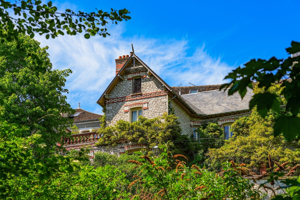 confiez la rénovation de votre villa à saint-cloud à nos experts. bénéficiez d’un accompagnement sur-mesure, de travaux de qualité et d’un résultat à la hauteur de vos attentes.